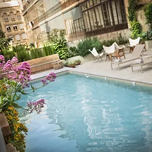https://alexandra-barcelona-a-doubletree-by-hilton.catalonia-hotels.com