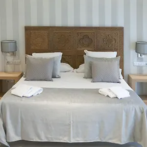 https://serennia-exclusive-rooms.topbarcelonahotels.com